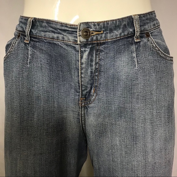 🔵Size 3 Petite Right Fit Stretch Bootcut-Light - Picture 10 of 16